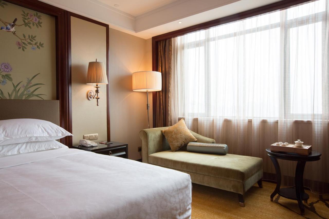 Sheraton Shantou Hotel Esterno foto